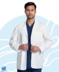 Mandil de uniforme médico para caballero Cherokee modelo CK401 blanco. Vista frontal.